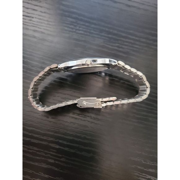 🔥NEW Seiko Slim Blue Quartz Men's Wrist Watch Japan Made - Gorgeous! - Picture 5 of 6